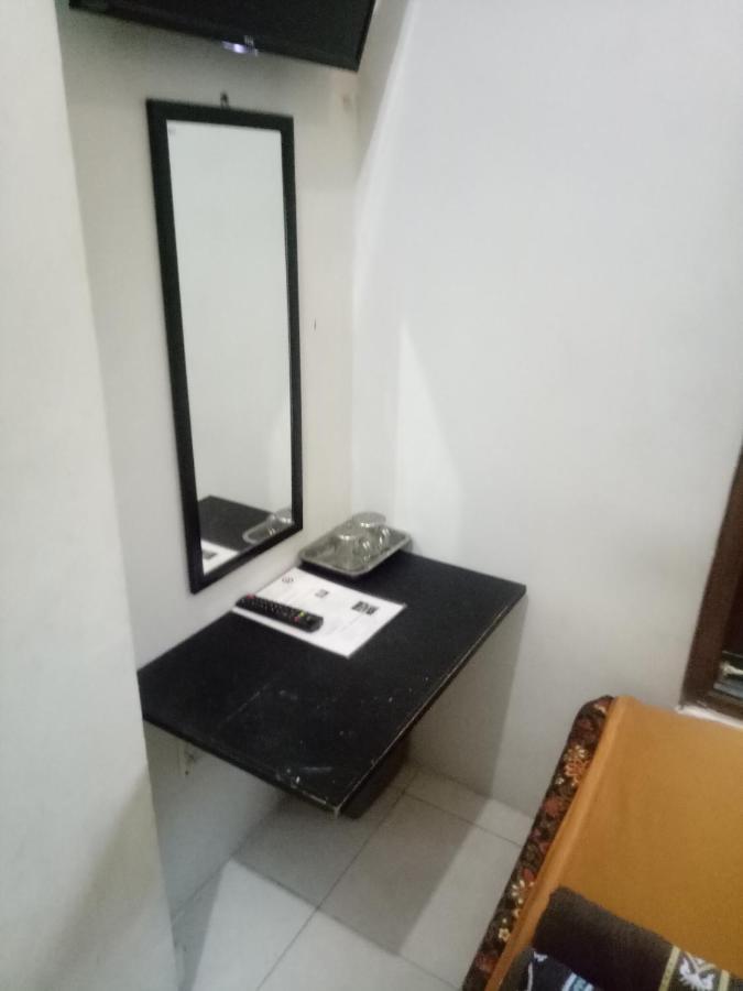 יוגיאקרטה Losmen Fadel Malioboro Jogja מראה חיצוני תמונה