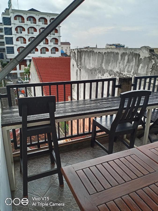 יוגיאקרטה Losmen Fadel Malioboro Jogja מראה חיצוני תמונה