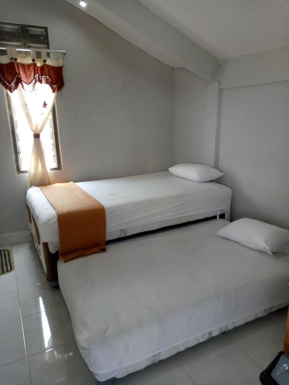 יוגיאקרטה Losmen Fadel Malioboro Jogja מראה חיצוני תמונה